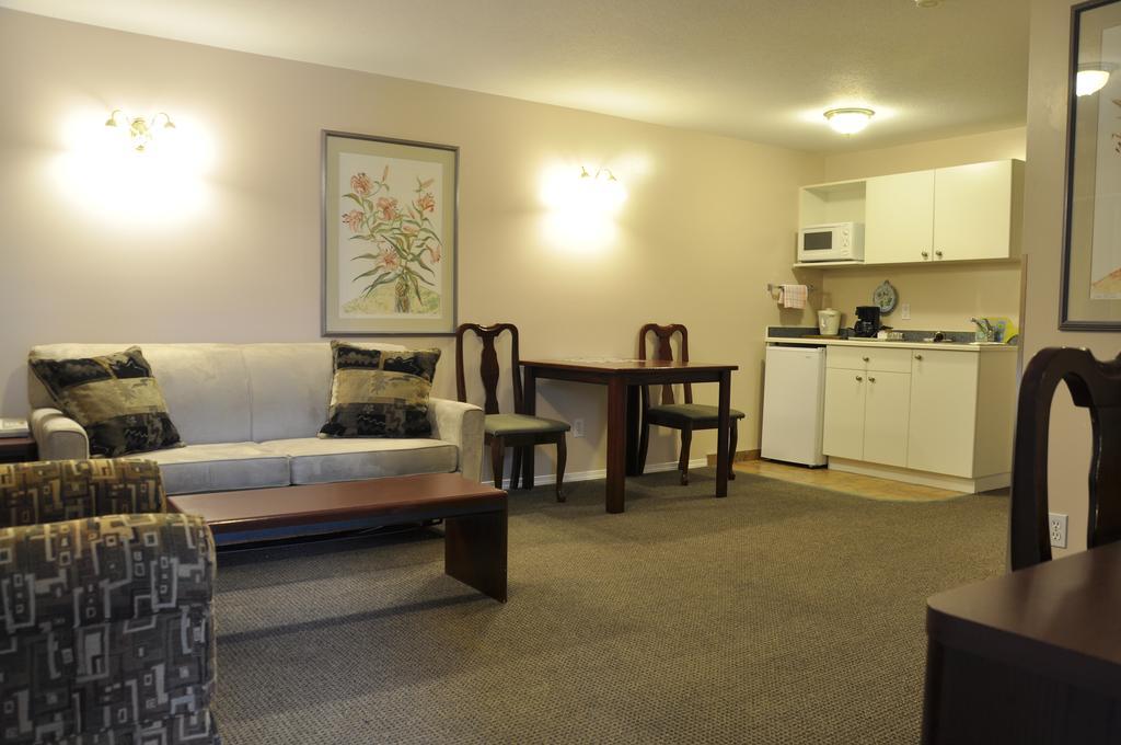 Rosedale Motel Summerland Buitenkant foto