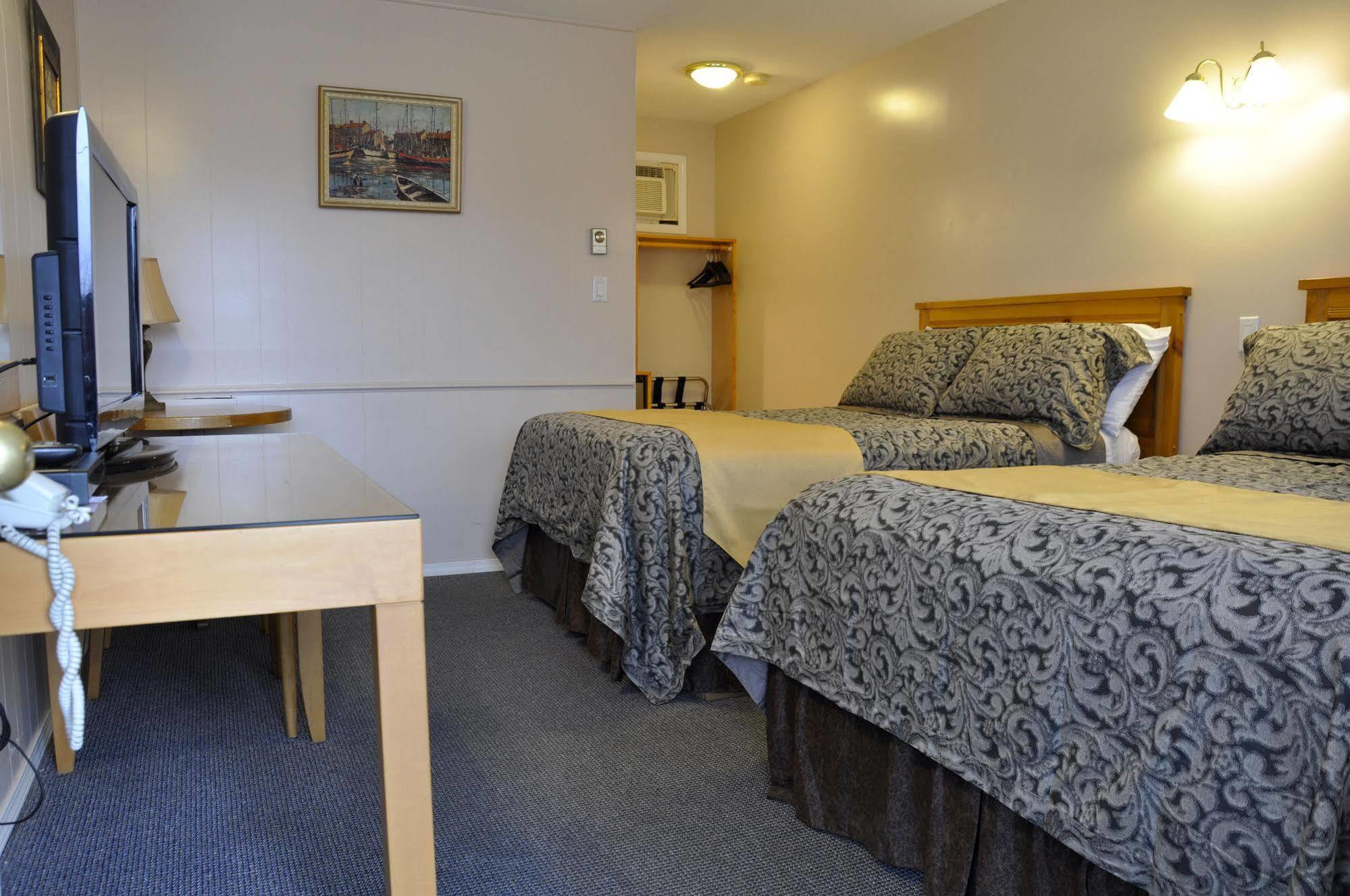 Rosedale Motel Summerland Buitenkant foto