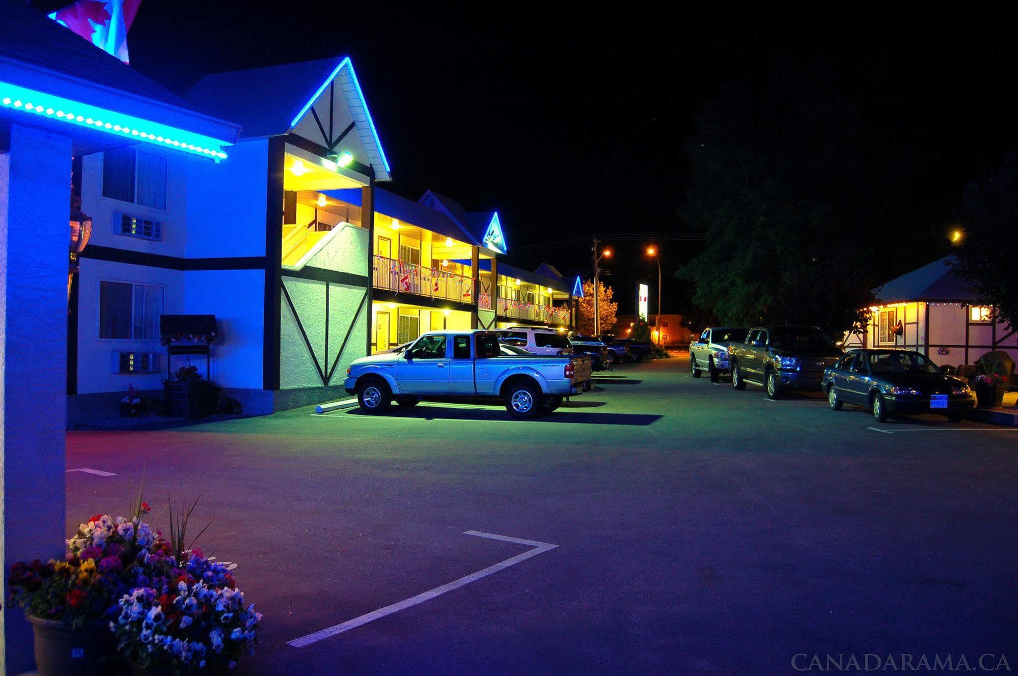 Rosedale Motel Summerland Buitenkant foto